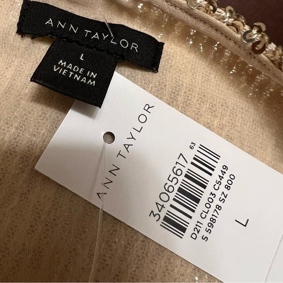 Ann Taylor gold sequin raglan sleeve top  short sleeves large NWT - Picture 8 of 8